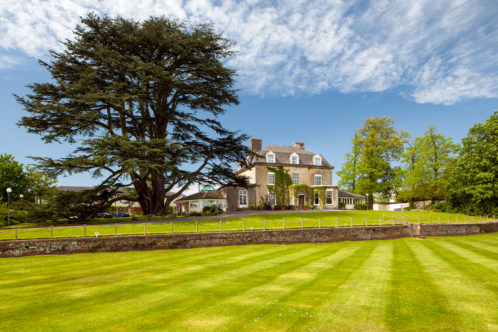 Image of the exterior and grounds at Mercure Bristol North The Grange Hotel